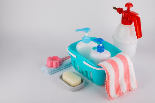 消毒清洁与电子产品 洗护用品的视觉呈现